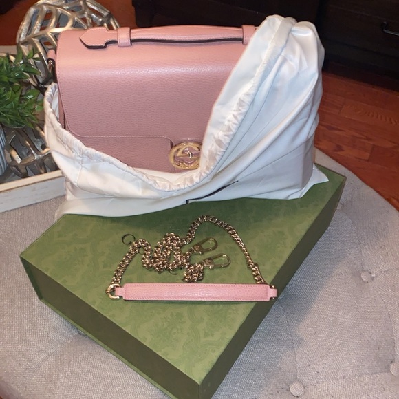 Gucci Large Interlocking Chain Leather Shoulder Bag - Picture 15 of 16